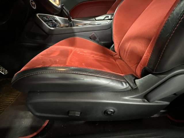 Used 2016 Dodge Challenger R/T Scat Pack w/ Leather Interior Group image 18