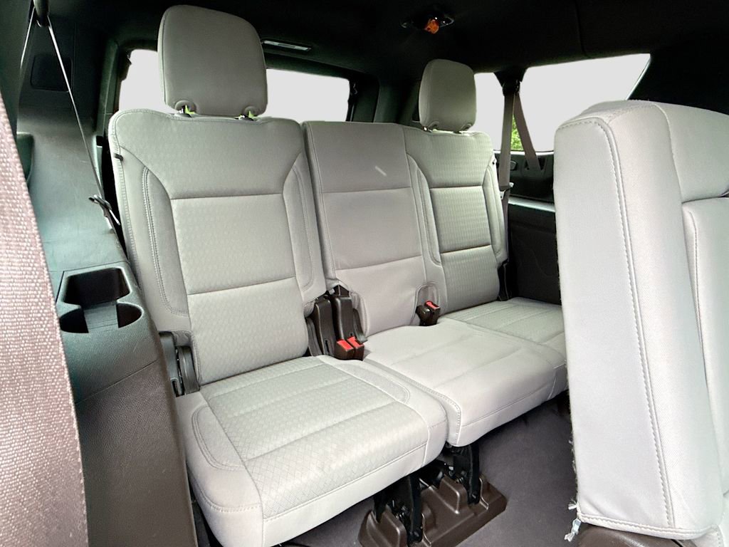 Used 2022 GMC Yukon XL SLE w/ Gmc Pro Safety Plus Package AWD/4WD image 31