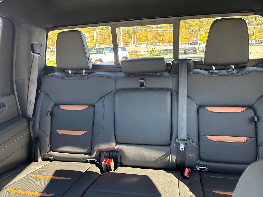 New 2026 GMC Sierra 2500 AT4 w/ Max Trailering Package image 37