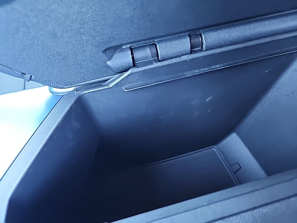 Certified 2025 Chevrolet Equinox EV LT w/ Convenience Package image 35