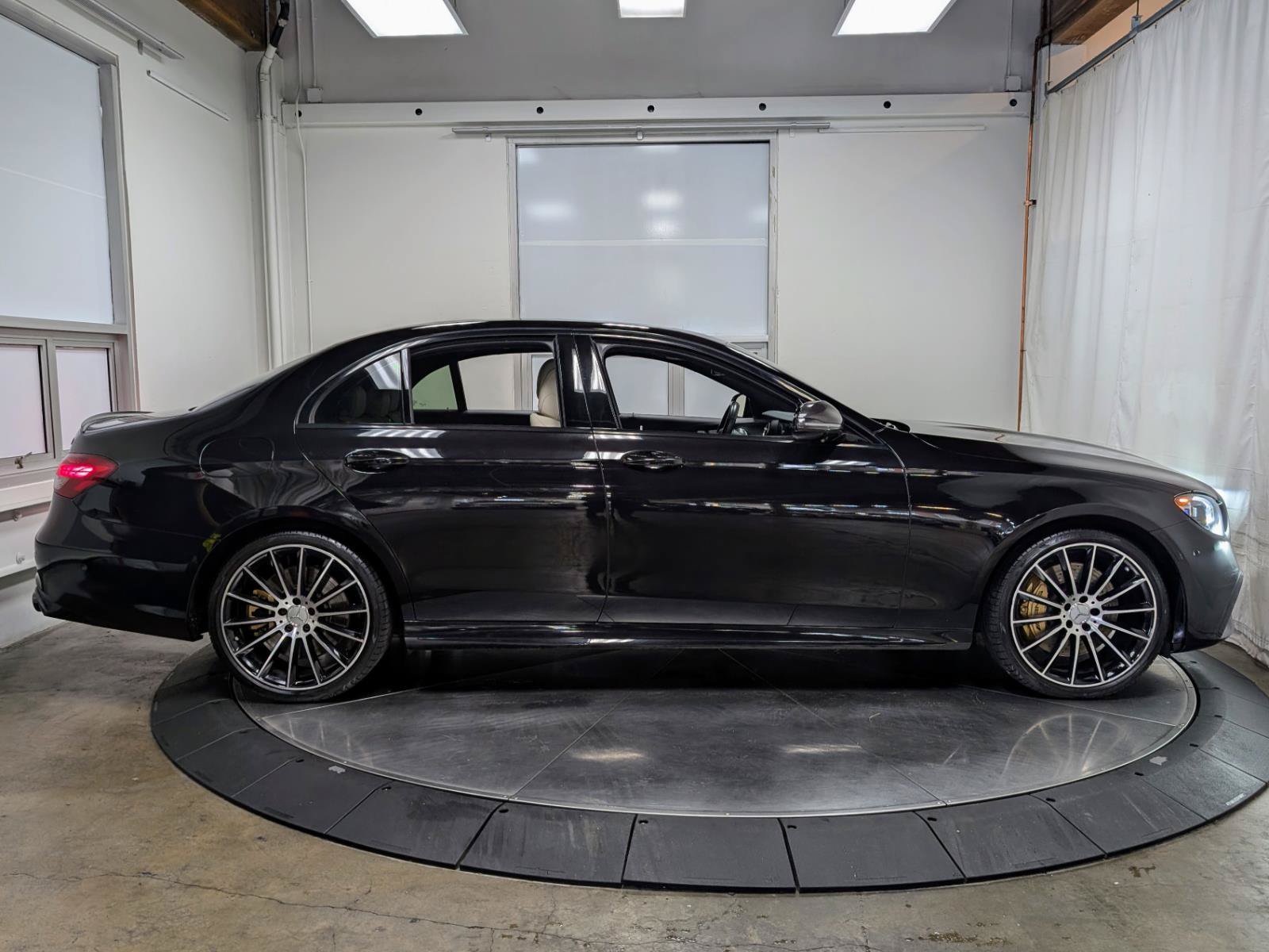 Used 2021 Mercedes-Benz E 53 AMG 4MATIC Sedan image 10
