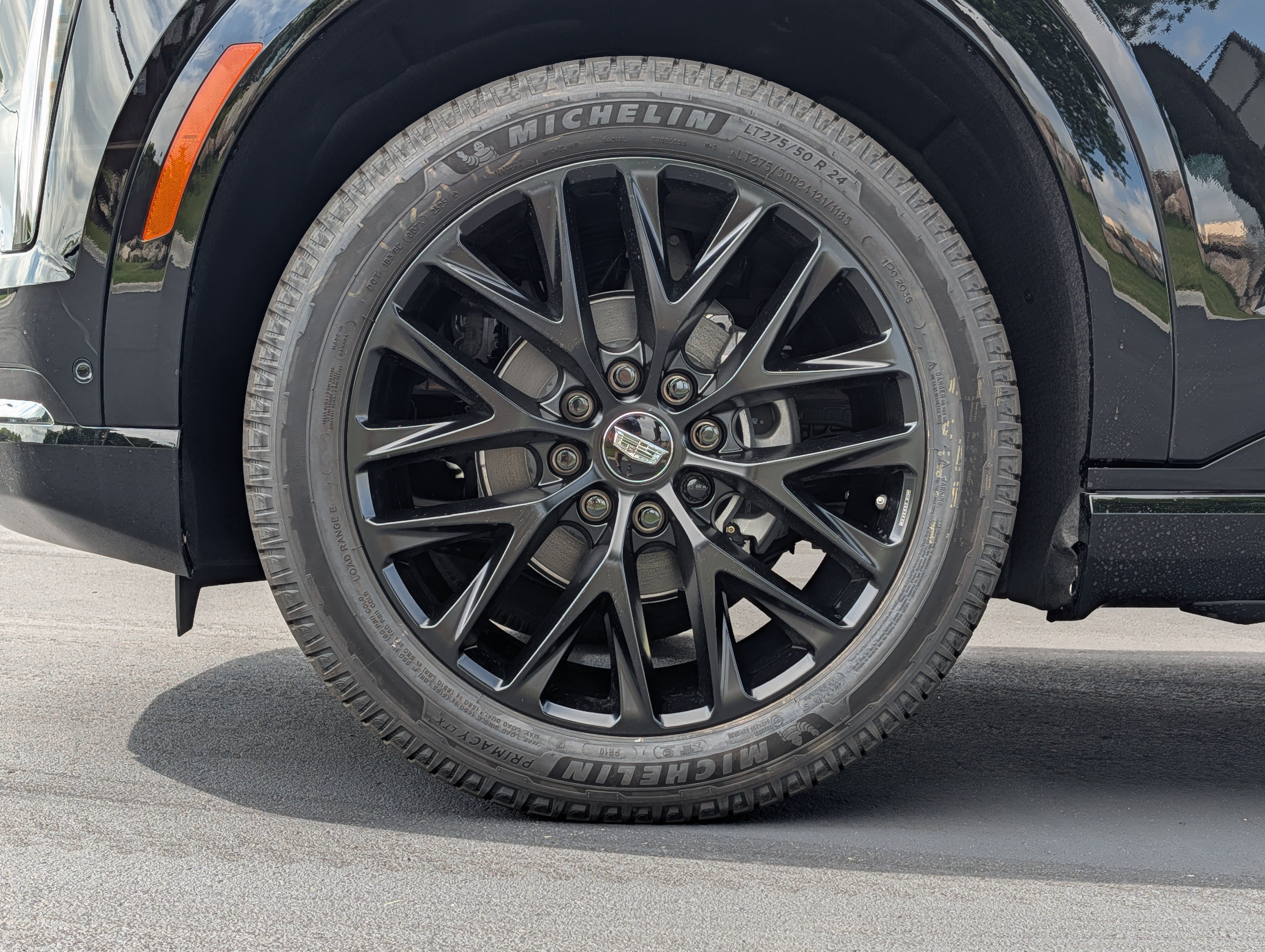 New 2026 Cadillac Escalade IQ Sport 1 w/ LPO, ONYX Package AWD/4WD image 9