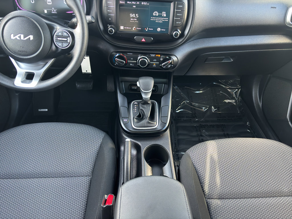 Used 2024 Kia Soul LX w/ Option Group 015 FWD image 16