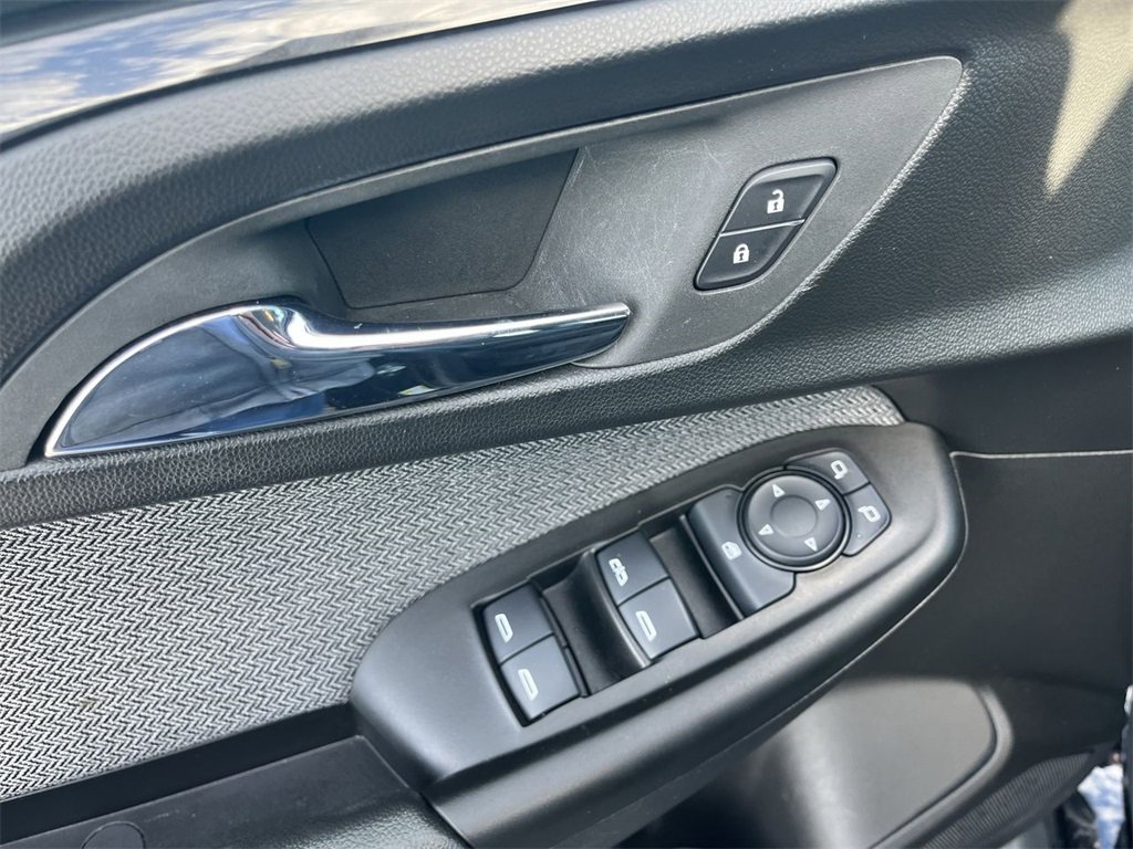 Certified 2022 Chevrolet TrailBlazer LT w/ Driver Confidence Package image 21