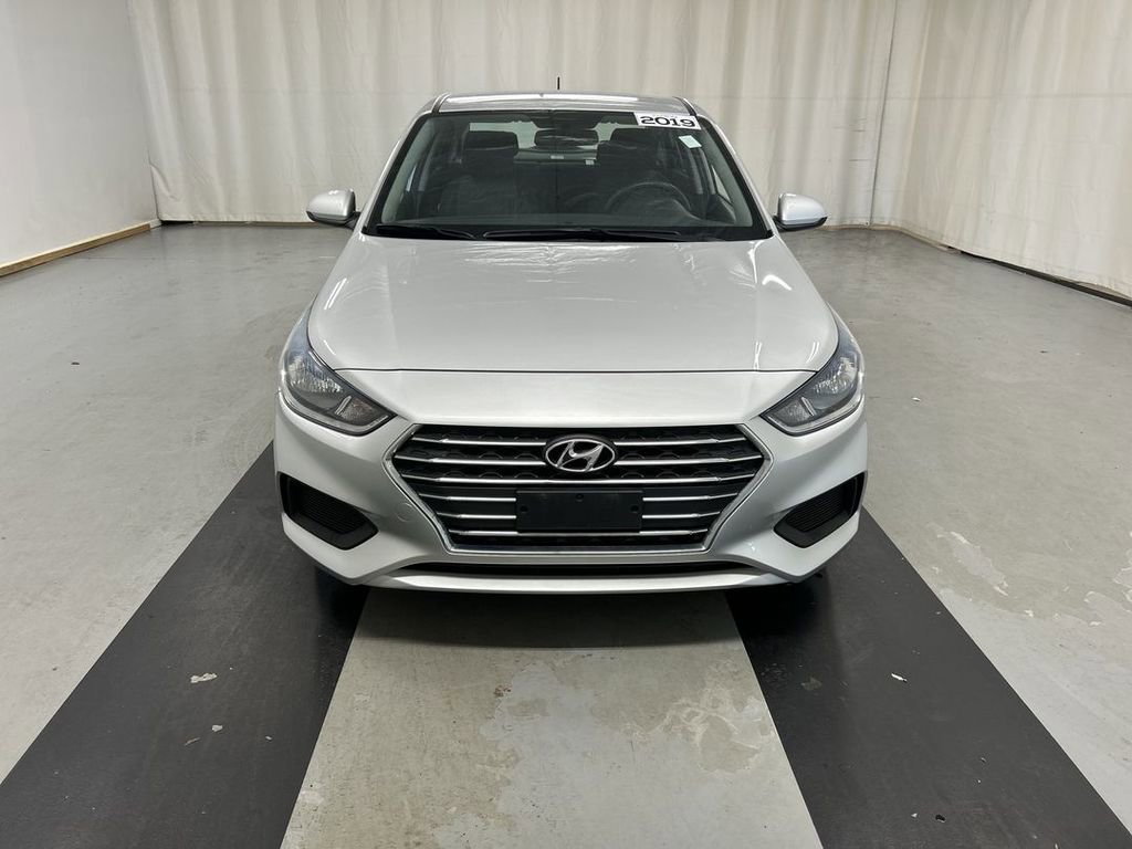 Used 2019 Hyundai Accent SE FWD image 3