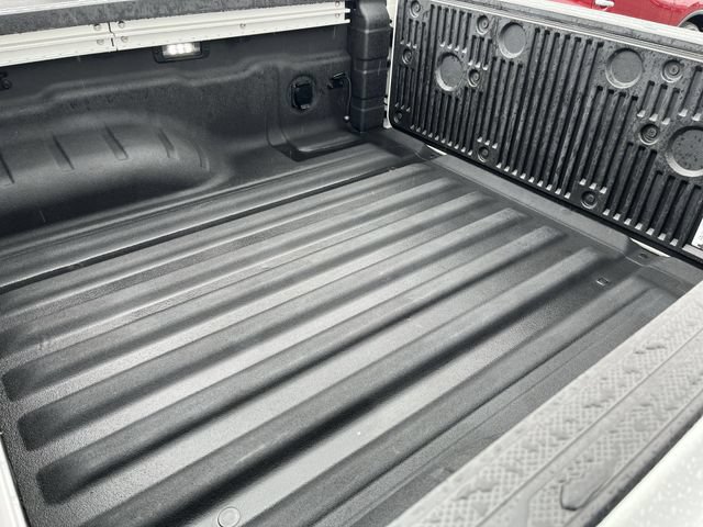Certified 2022 Nissan Frontier SV RWD image 22