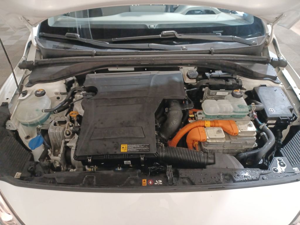 Used 2020 Hyundai Ioniq Blue image 17