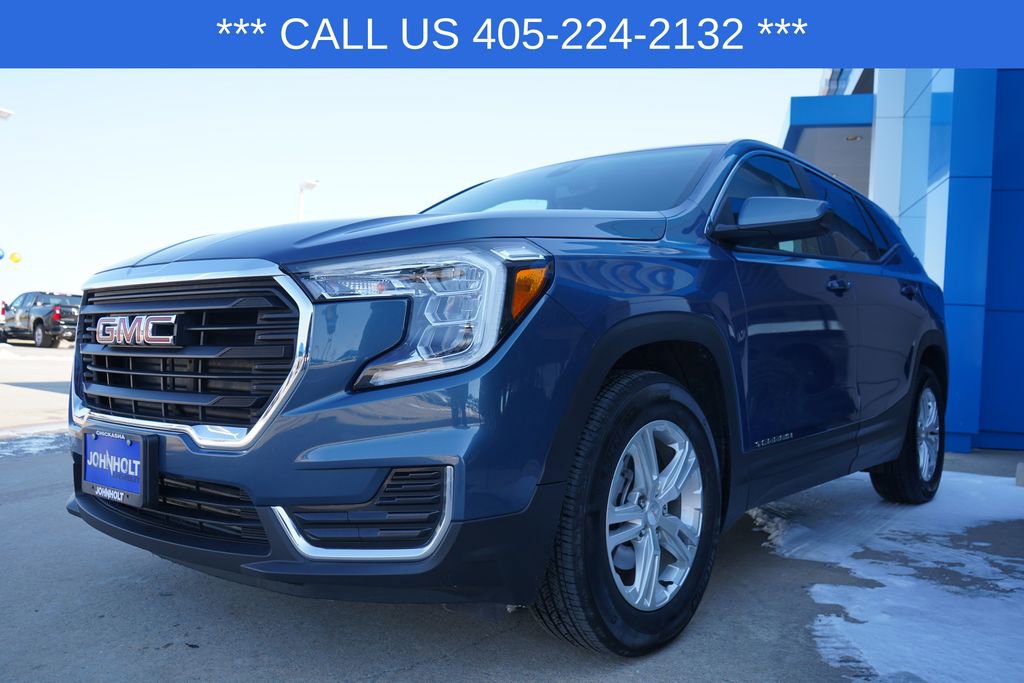 Used 2024 GMC Terrain SLE image 4