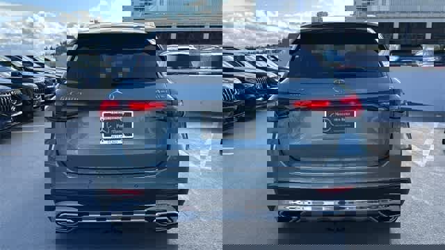 Certified 2026 Mercedes-Benz GLC 300 4MATIC image 8