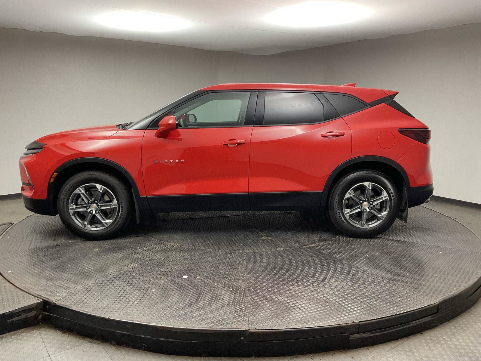 Certified 2026 Chevrolet Blazer LT FWD image 4