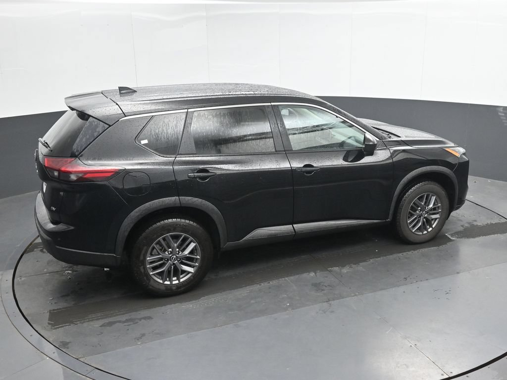 Used 2024 Nissan Rogue S AWD/4WD image 30