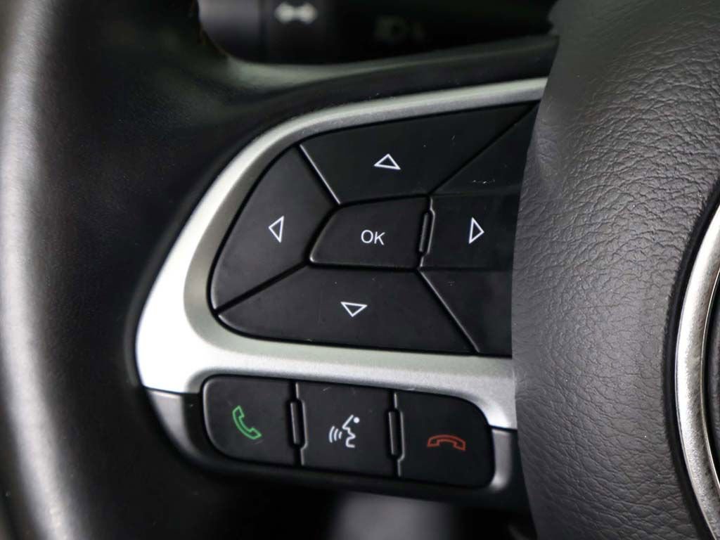 Used 2020 Jeep Compass Limited image 38