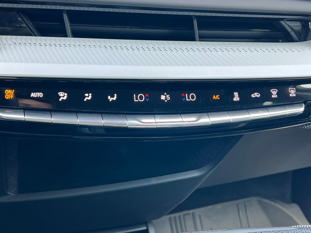 New 2026 Cadillac Optiq Sport 1 w/ LPO, Floor Liner Package AWD/4WD image 25