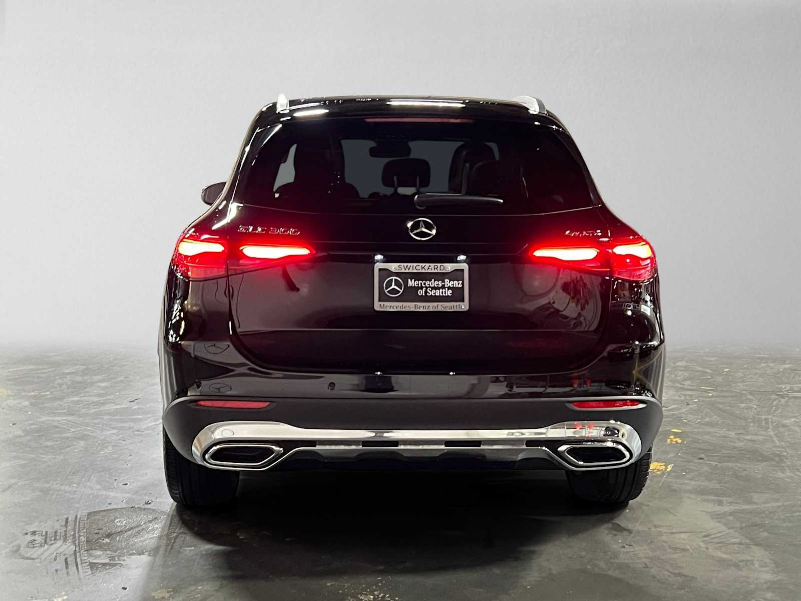 Used 2026 Mercedes-Benz GLC 300 4MATIC image 4