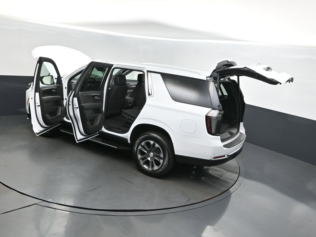 New 2026 Chevrolet Tahoe LT image 2