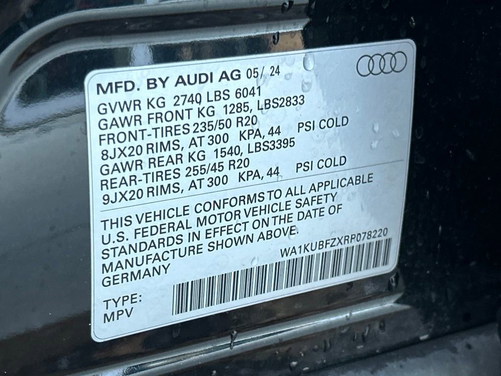 Used 2024 Audi Q4 e-tron Premium w/ Convenience Package image 69