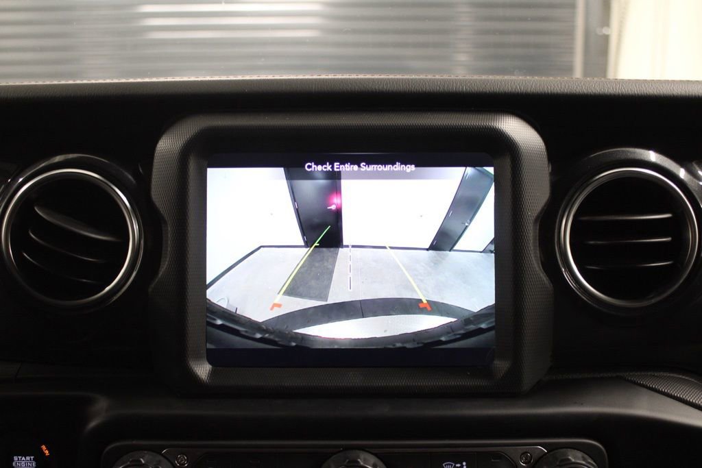 Used 2022 Jeep Wrangler Unlimited Rubicon w/ Trailer Tow Package image 27