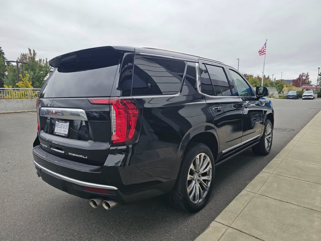 Used 2021 GMC Yukon Denali w/ Denali Ultimate Package AWD/4WD image 7