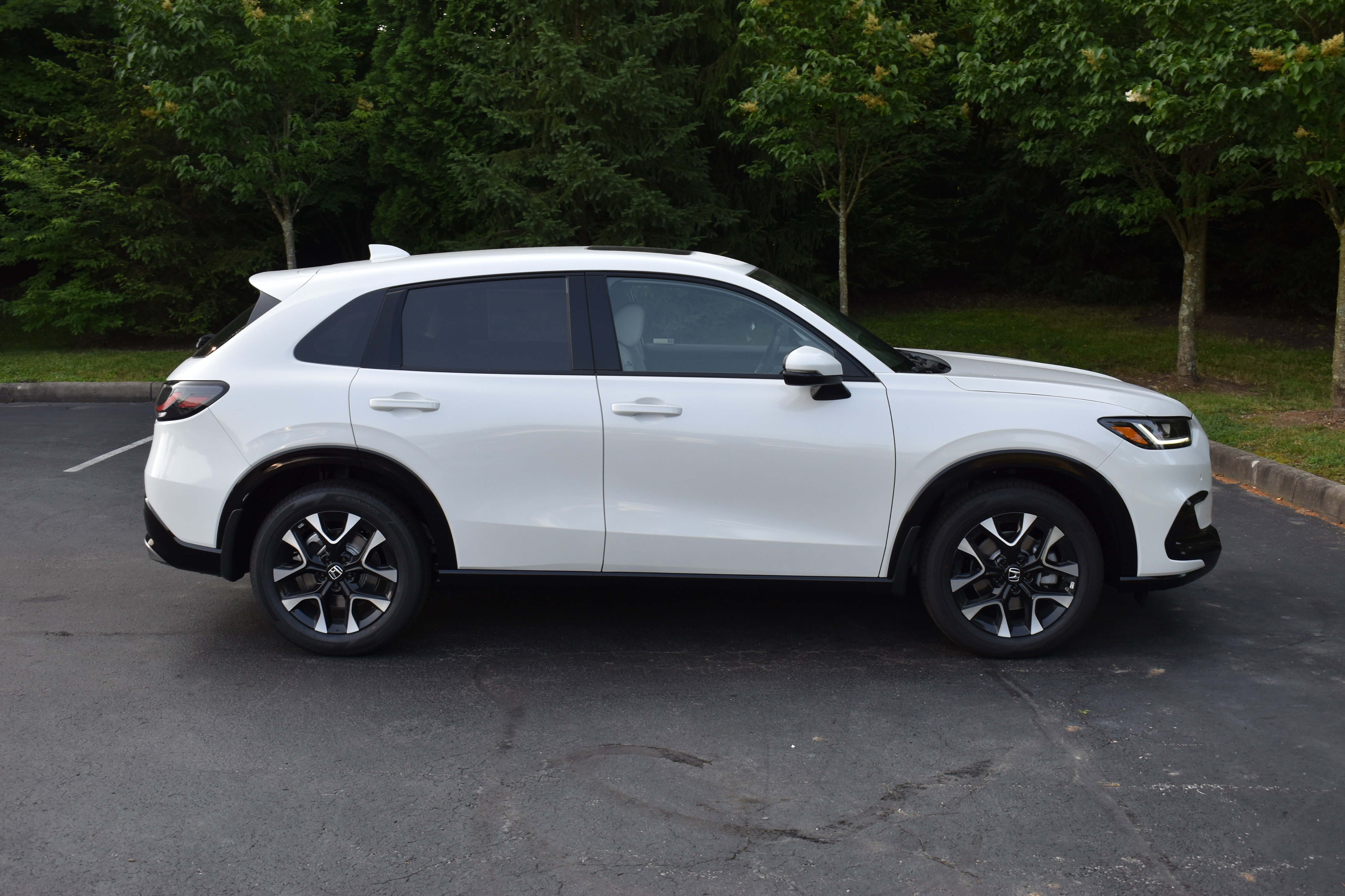 New 2026 Honda HR-V EX-L image 9