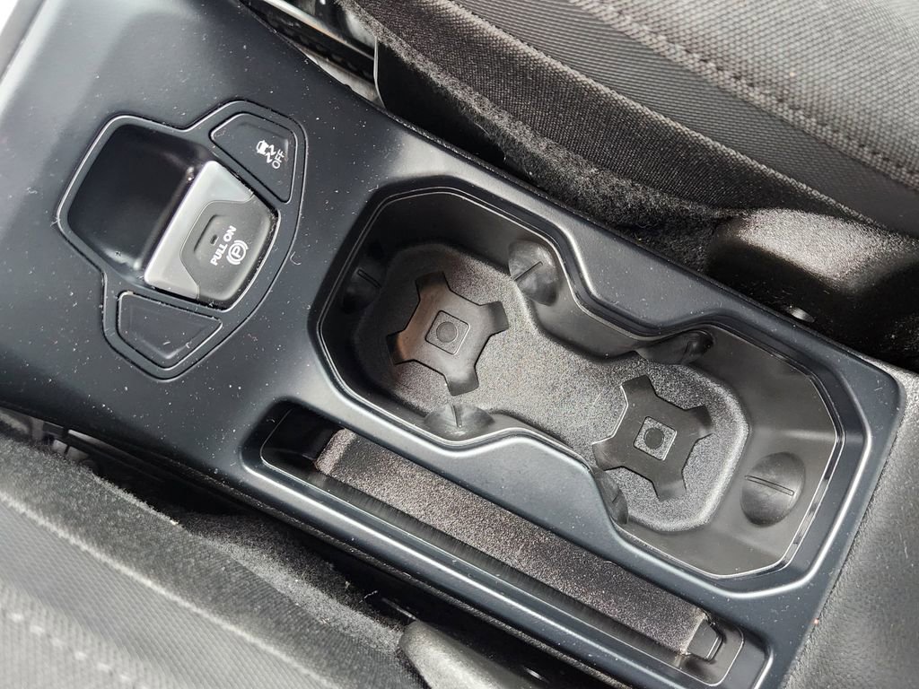 Used 2018 Jeep Renegade Altitude w/ Safety & Security Group FWD image 10