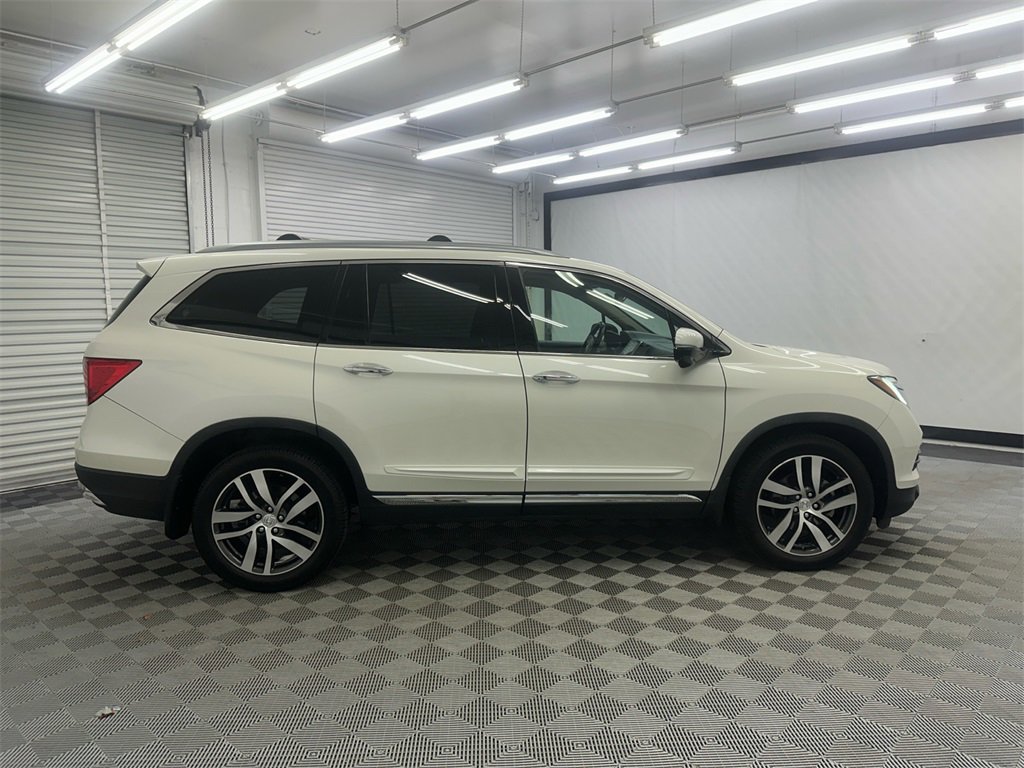 Used 2018 Honda Pilot Touring image 6