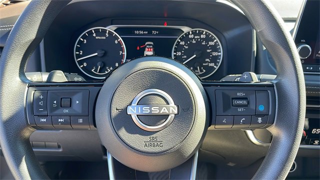 Used 2023 Nissan Rogue SV image 22