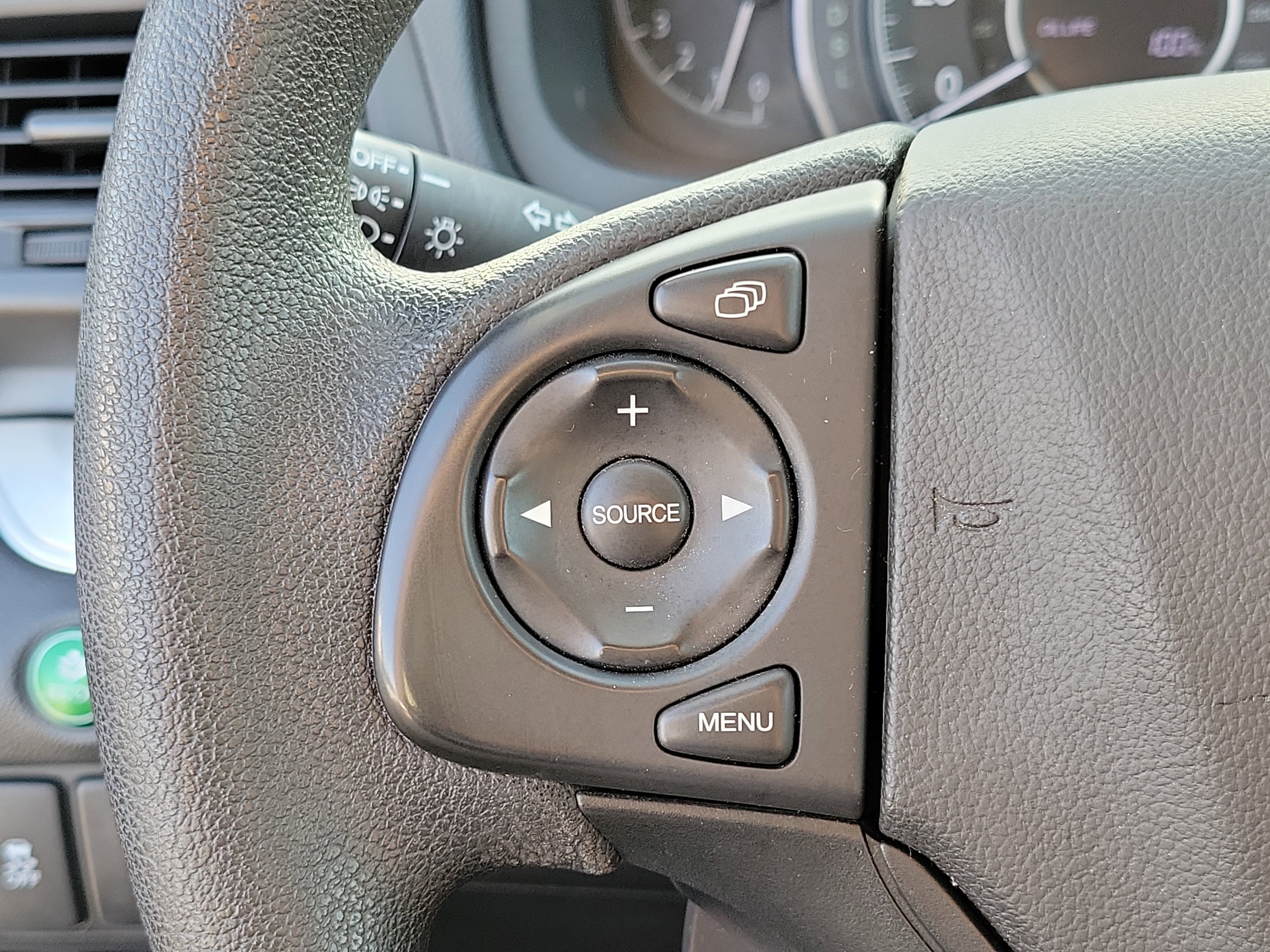 Used 2016 Honda CR-V SE image 24