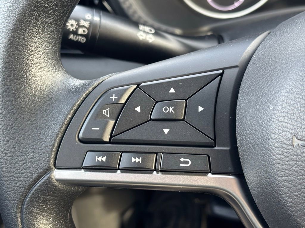 Used 2025 Nissan Sentra SV image 20