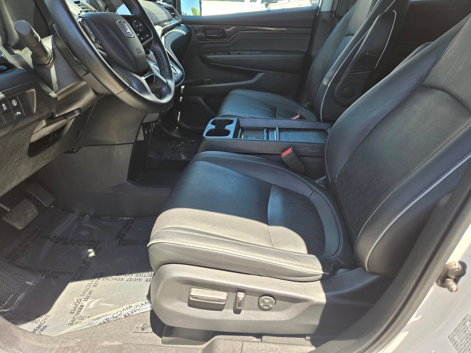 Used 2023 Honda Odyssey Elite image 11