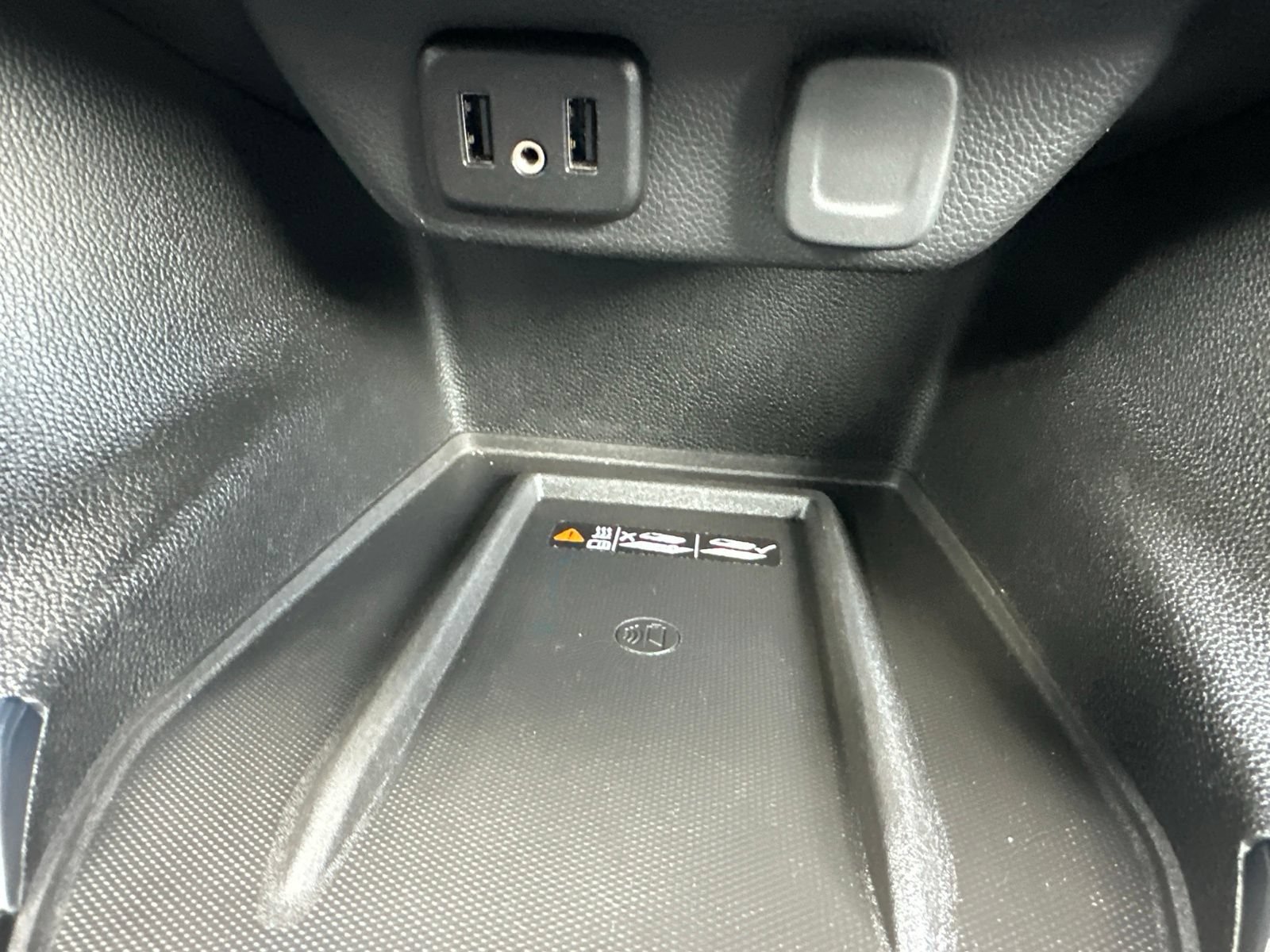 Used 2018 Chevrolet Traverse Premier AWD/4WD image 65