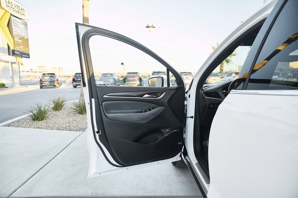 Used 2024 Buick Enclave Premium image 15