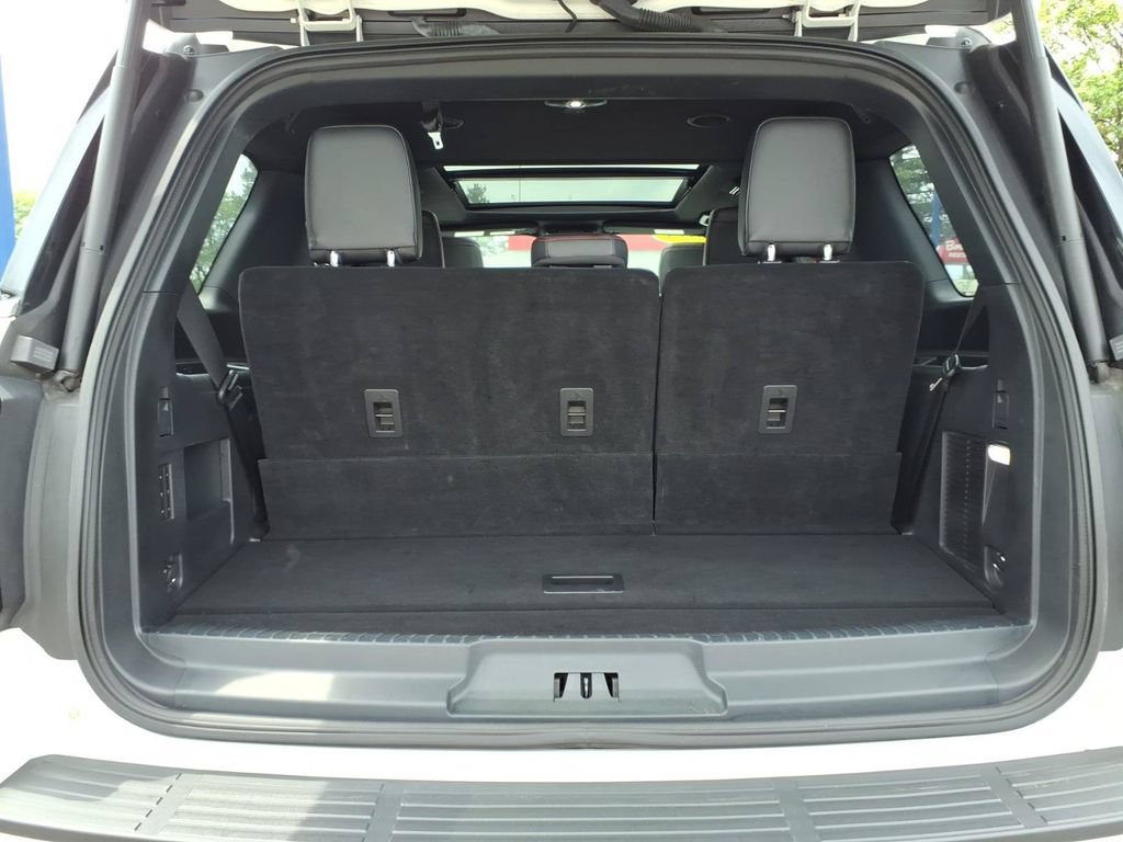 Used 2023 Ford Expedition Limited AWD/4WD image 10
