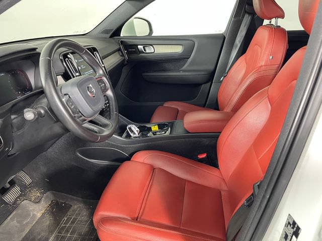 Used 2019 Volvo XC40 T5 Inscription AWD/4WD image 2