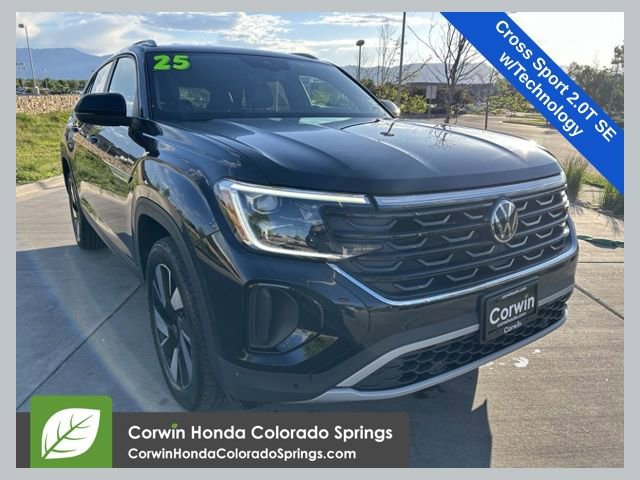 Used 2025 Volkswagen Atlas Cross Sport SE AWD/4WD image 1