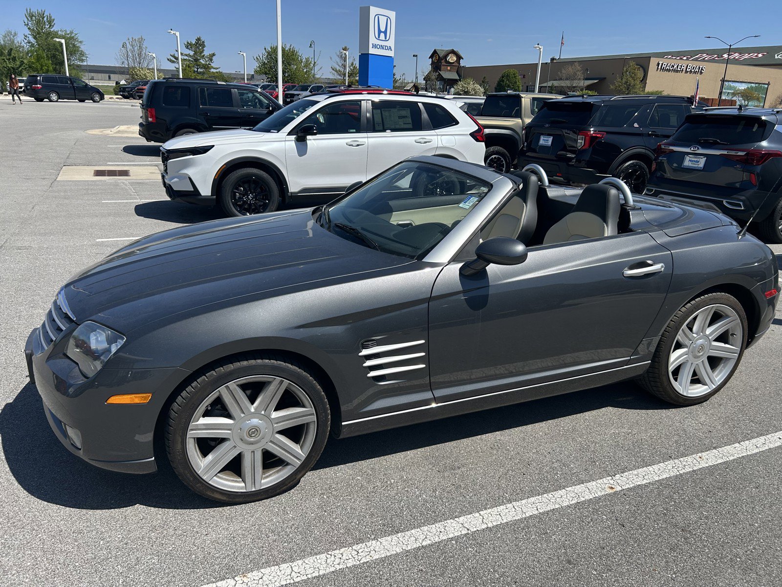 Used 2005 Chrysler Crossfire Limited RWD image 28