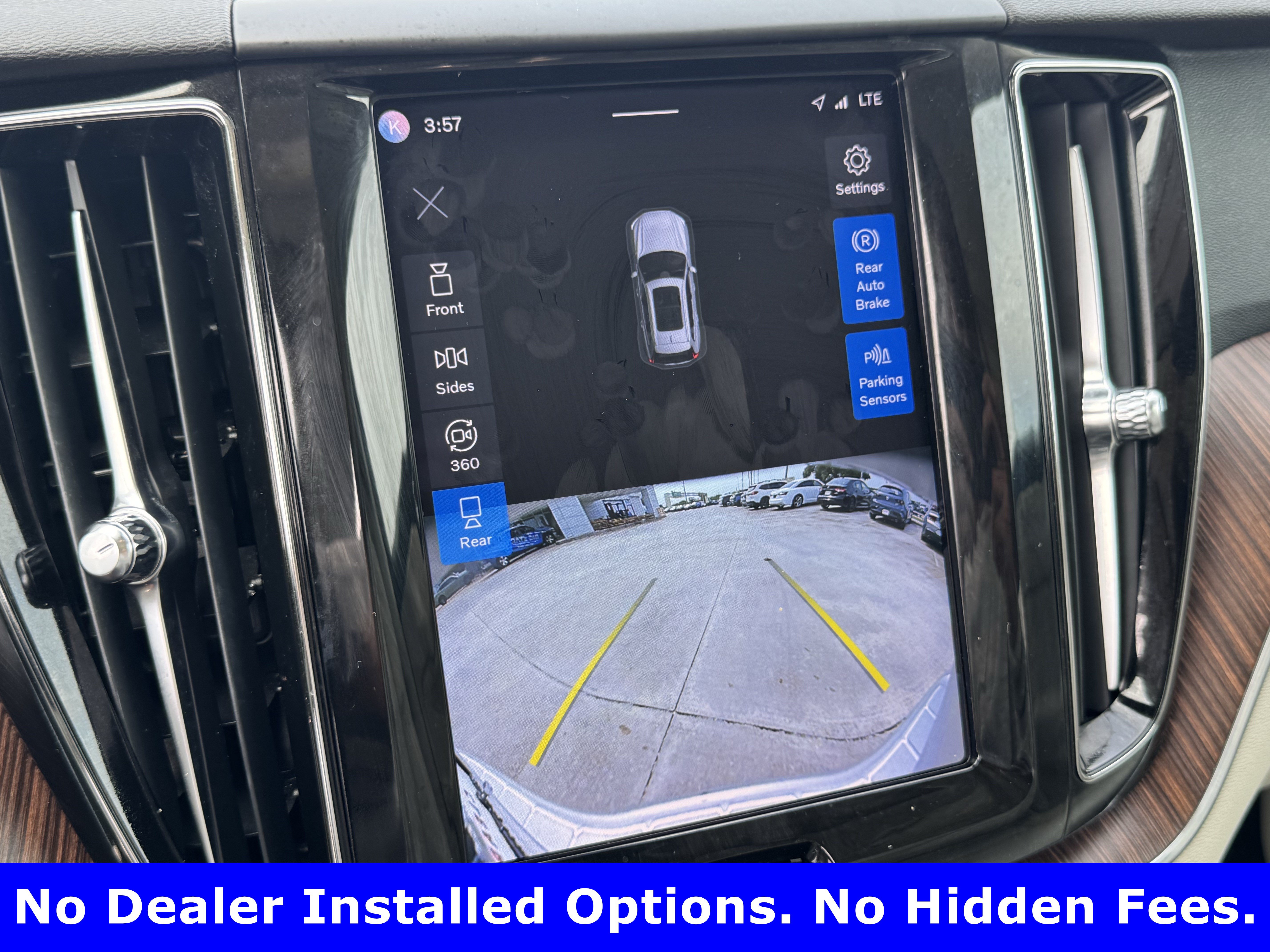 Used 2022 Volvo XC60 B5 Momentum w/ Advanced Package AWD/4WD image 17
