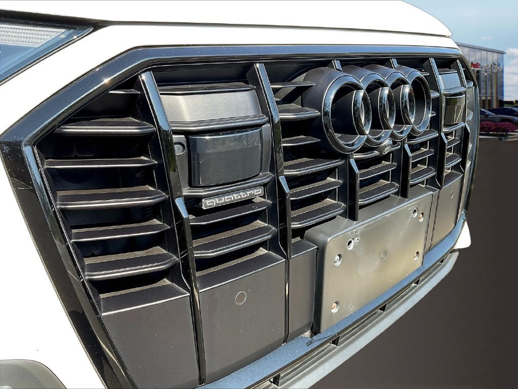 Used 2023 Audi Q7 3.0T Prestige w/ Prestige Package AWD/4WD image 35