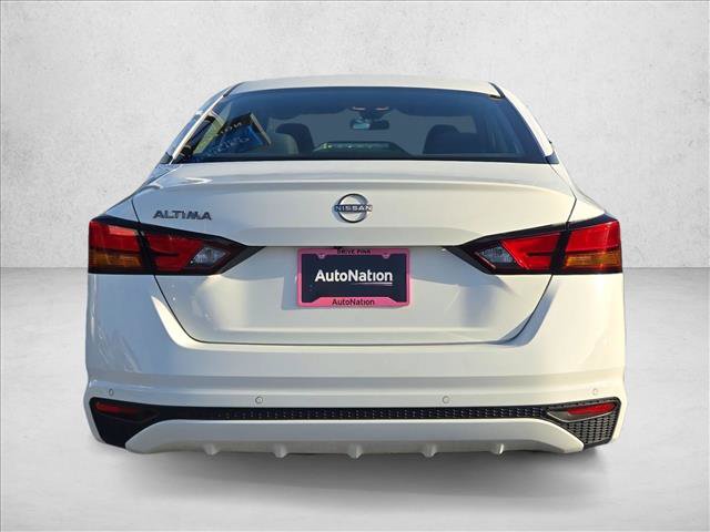 Used 2024 Nissan Altima 2.5 S FWD image 7