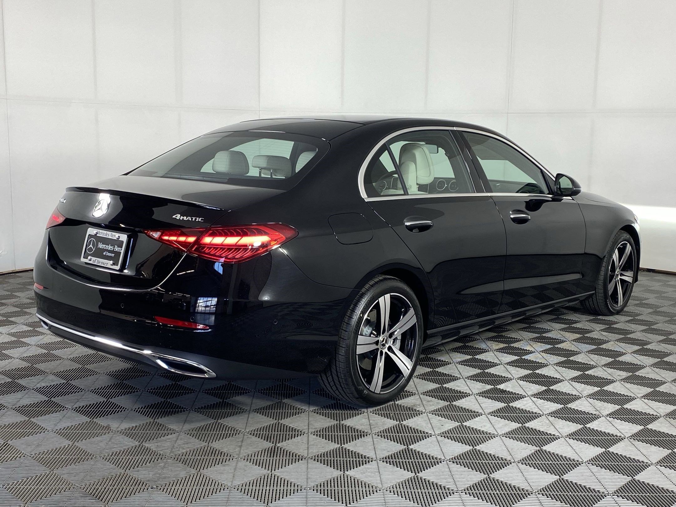 Used 2025 Mercedes-Benz C 300 C 300 image 8