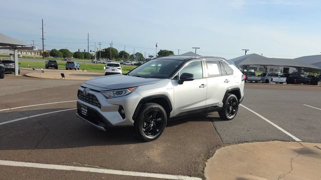 Used 2021 Toyota RAV4 XSE AWD/4WD image 2