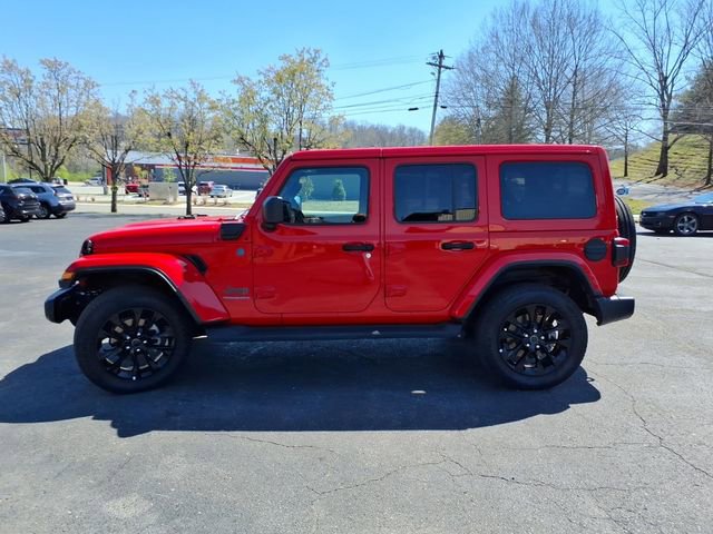 Used 2025 Jeep Wrangler Sahara 4xe image 17
