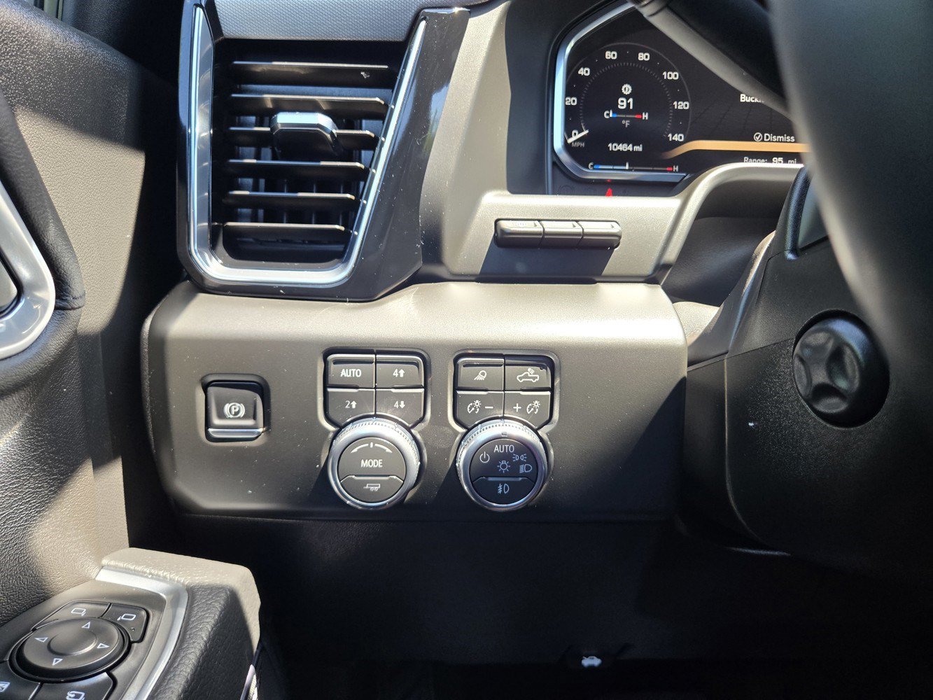 Certified 2026 GMC Sierra 1500 Denali w/ Denali Reserve Package AWD/4WD image 21