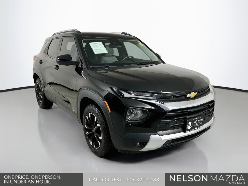 Used 2021 Chevrolet TrailBlazer LT AWD/4WD image 3