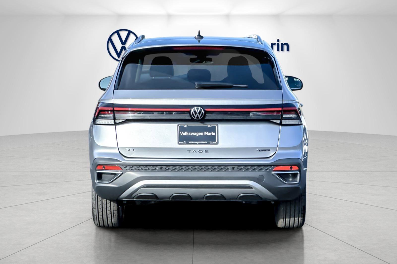 New 2026 Volkswagen Taos SEL image 4