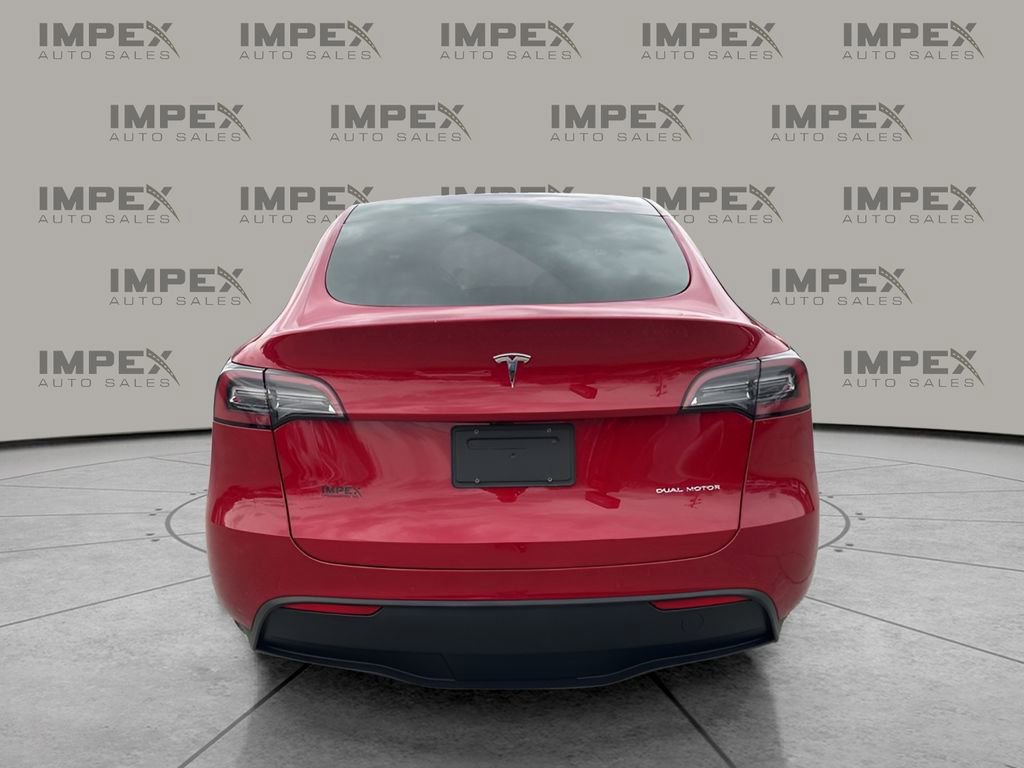 Used 2022 Tesla Model Y Long Range image 4