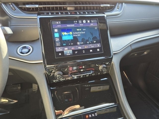 Used 2025 Jeep Grand Cherokee L Altitude image 39