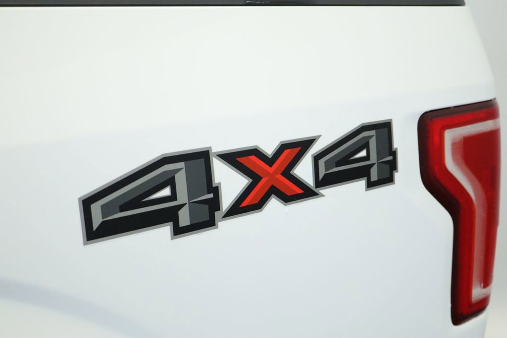 Used 2016 Ford F150 XLT w/ Heavy-Duty Payload Package image 19