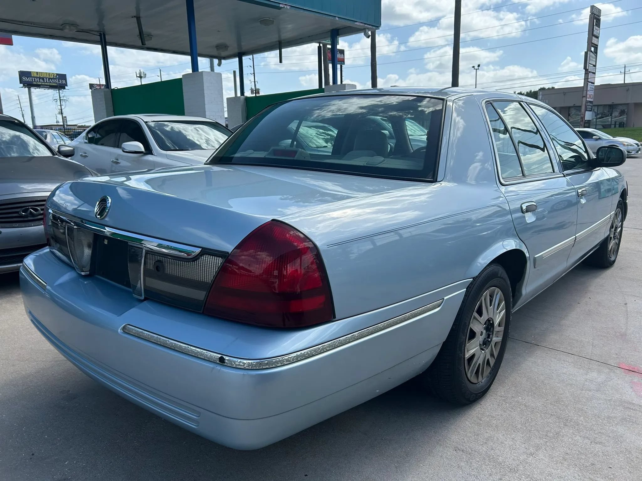 Used 2006 Mercury Grand Marquis GS RWD image 5