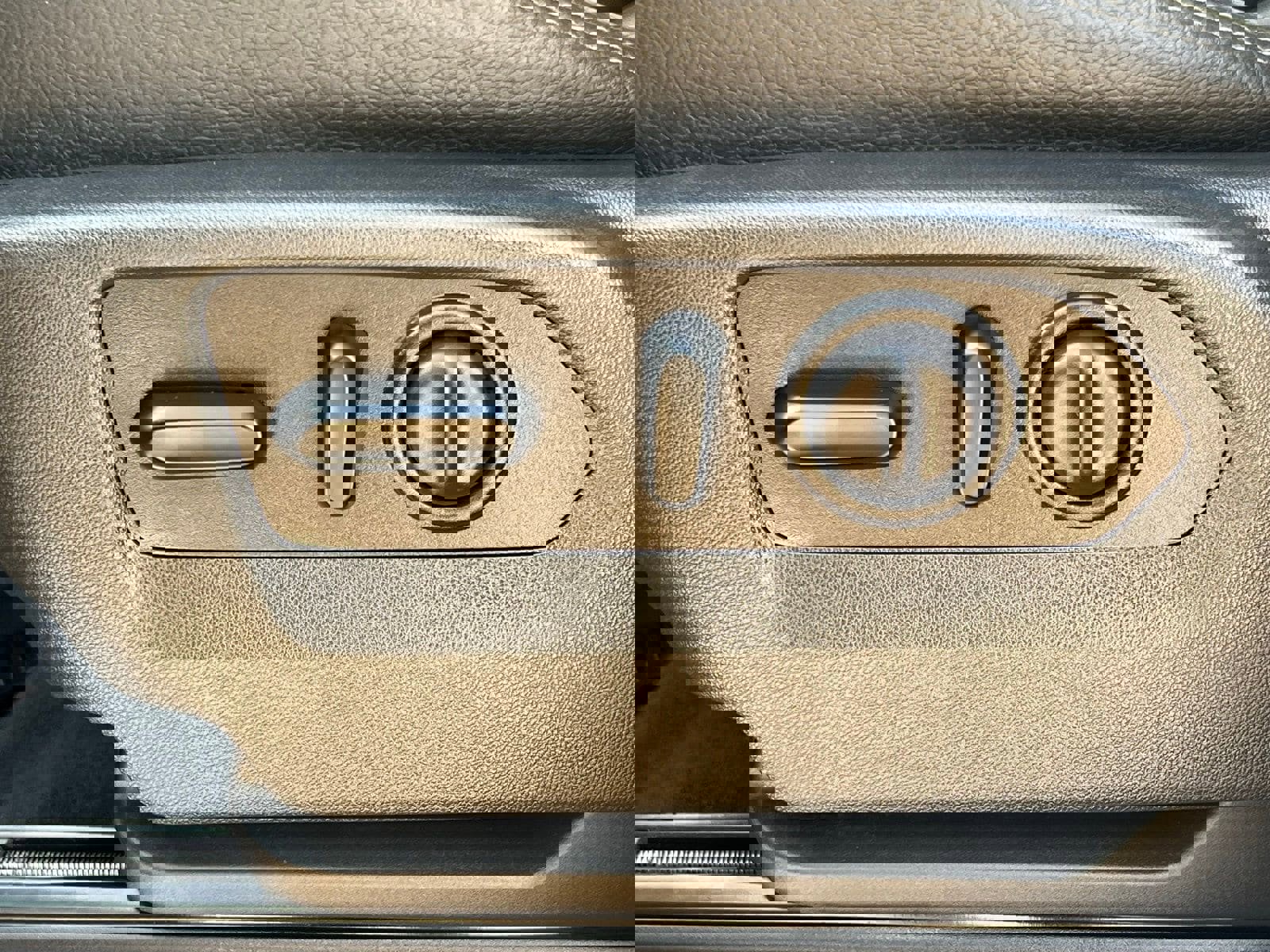 Used 2020 GMC Sierra 2500 Denali w/ Denali Ultimate Package image 27