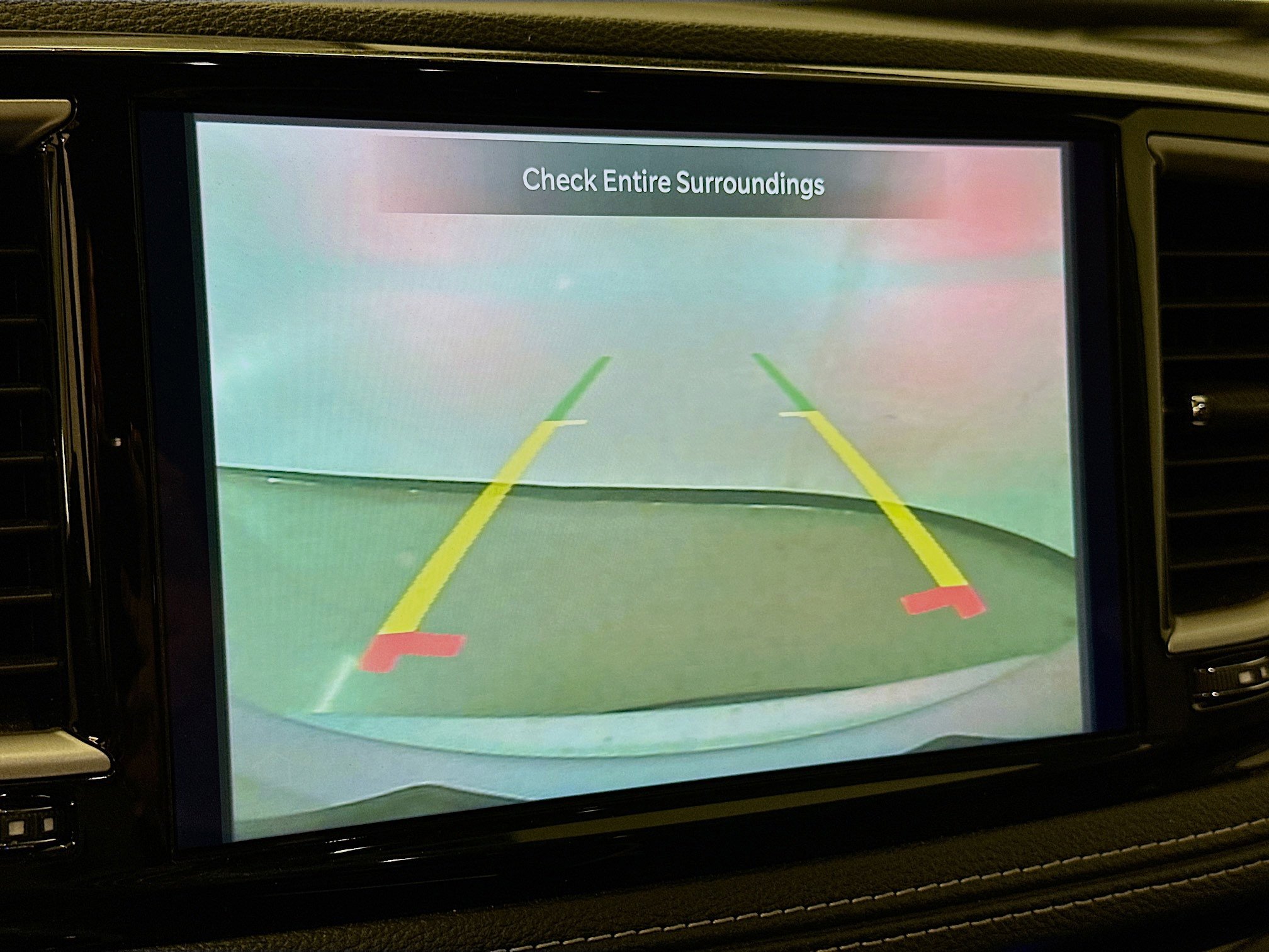 Used 2024 Chrysler Pacifica Touring-L image 22